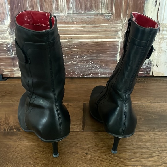 Kenneth Cole Reaction skinny heel boots - Picture 3 of 5